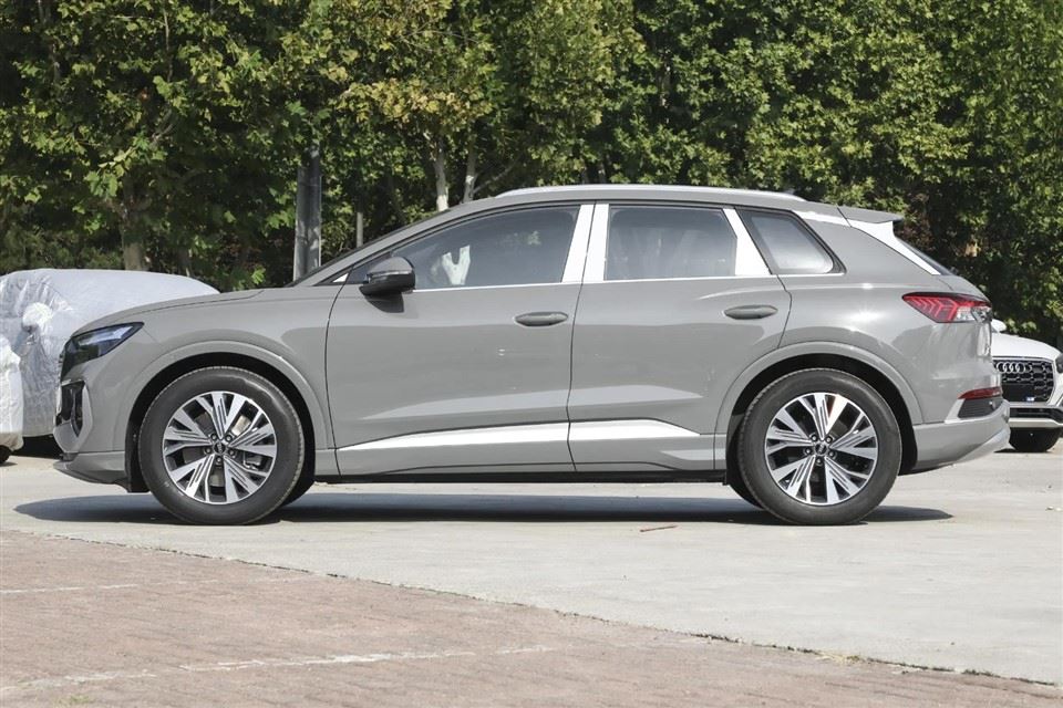 2022 Audi Q4 40 E-tron Creation Edition 2022 Audi Q4 40 E-tron Creation Edition