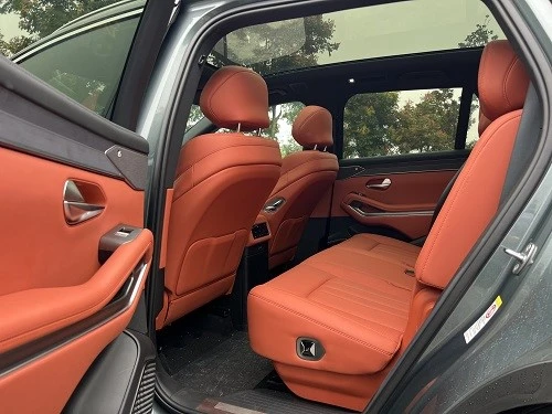 7 7